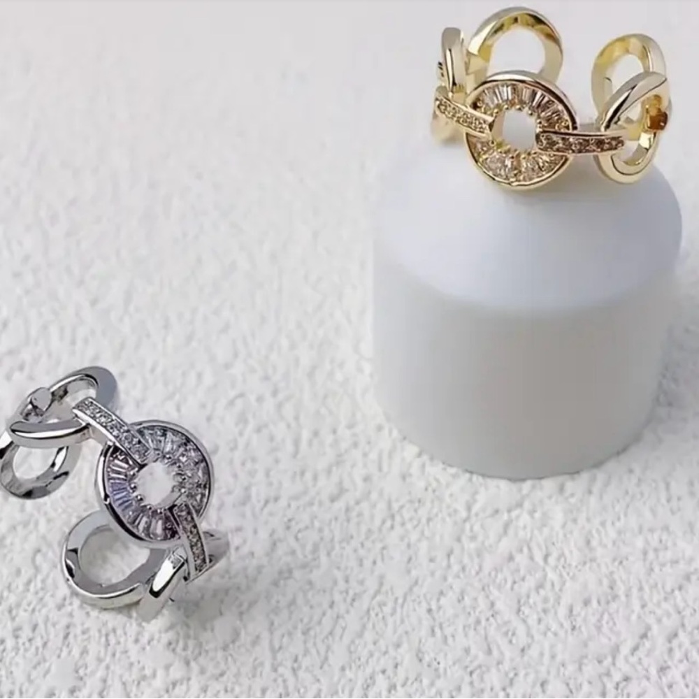 New, Adjustable Gold and Silver Hypoallergenic Women's Ring with Cubic Zirconia. - Picture 2 of 6